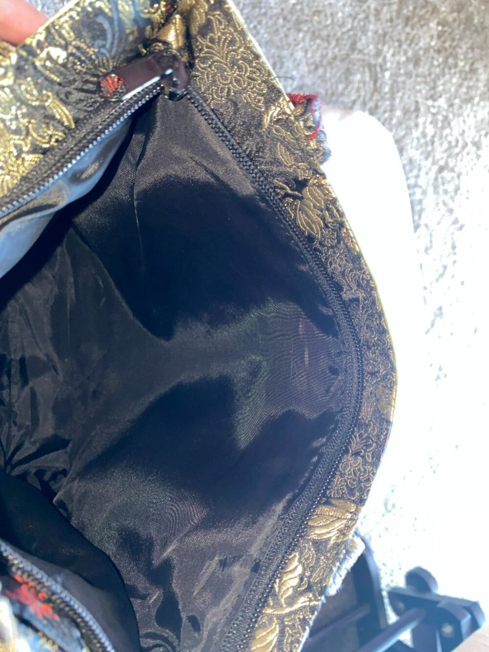 Yans NY Evening Hand Bag Black Gold & Red - Picture 6 of 6